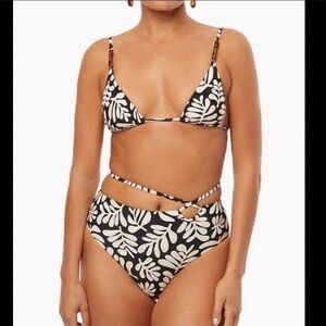Weworewhat strappy tie bottom safari leaves pattern